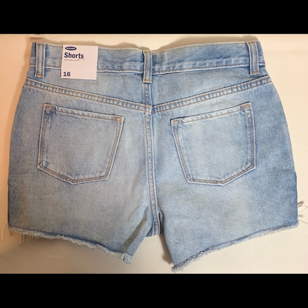 Old Navy Jean Shorts NWT! - Picture 2 of 2